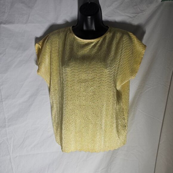 Vintage y2k 90s crinkle textured butter yellow top - Picture 2 of 4